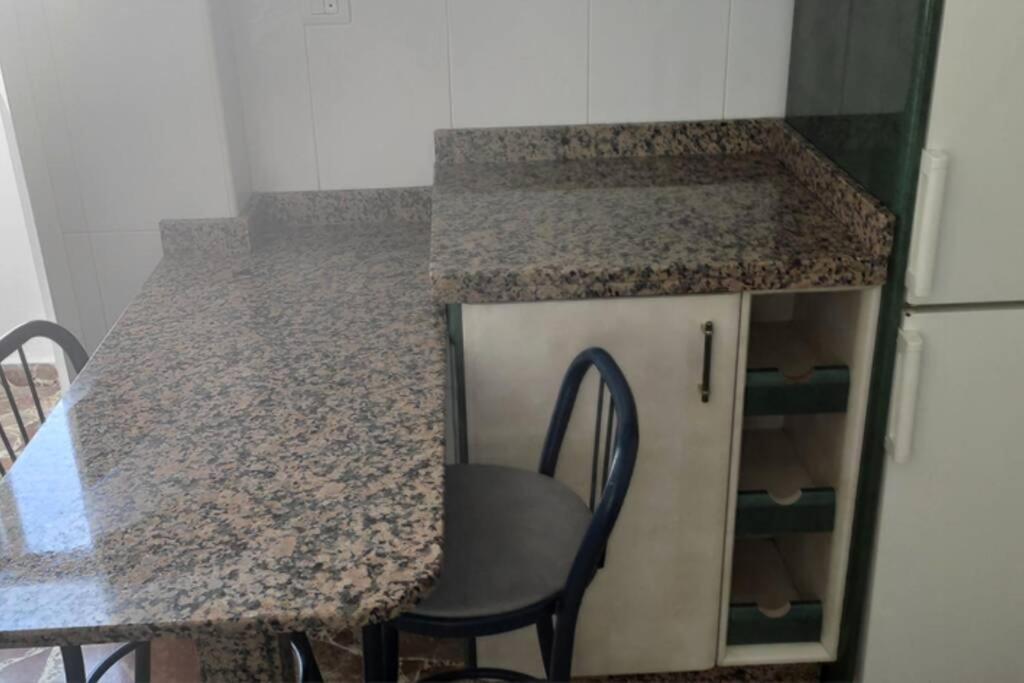 Lucena-Piso Amplio Y Luminosoアパートメント エクステリア 写真